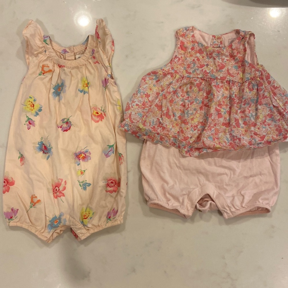 Gap rompers